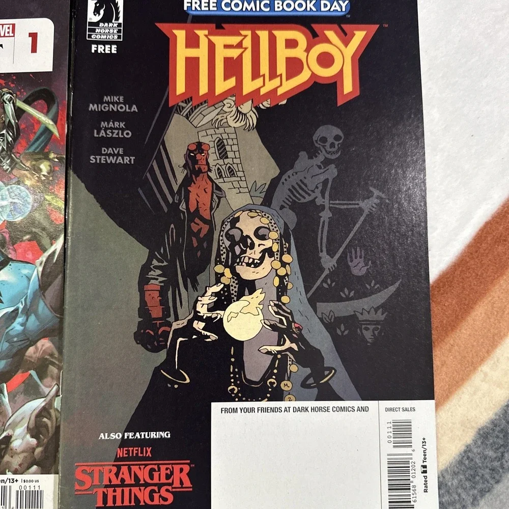 8  Comics   Blood Hunt & Hellboy.  Stranger Things. X-men New !